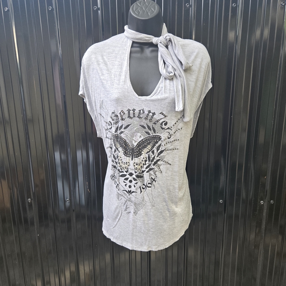 Seven7‎ Light Gray Graphic Tee with Butterfly Design